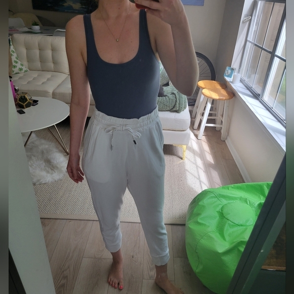 Stateside | White Capri Jogger - Picture 6 of 7